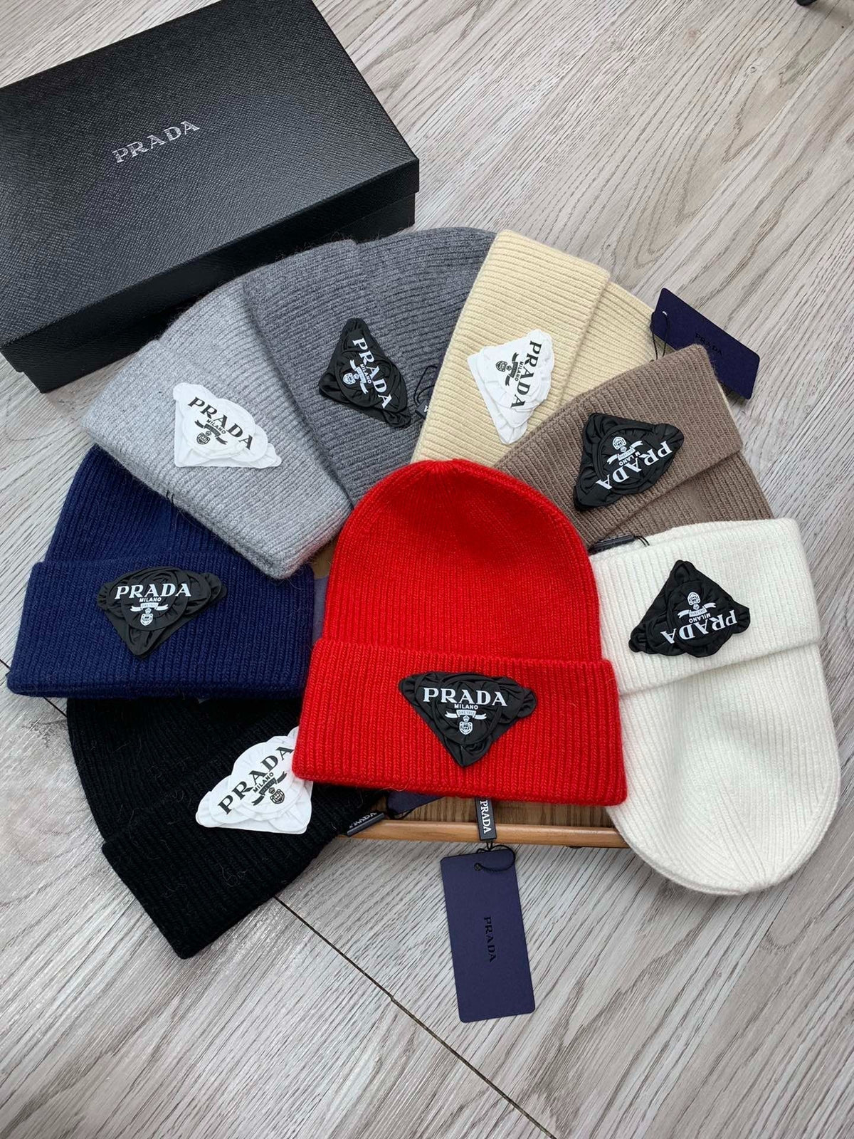 BEANIE HAT IN MEDIUM BROWN WOOL 431354