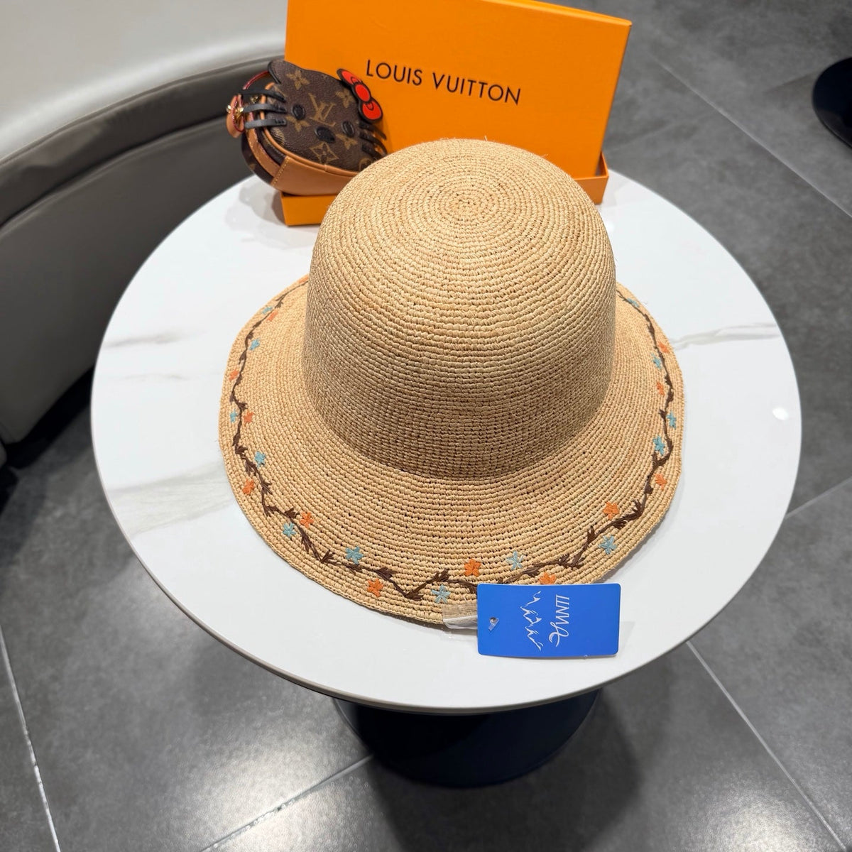 LV Crochet Hat Camel Beige in Raffia 205603