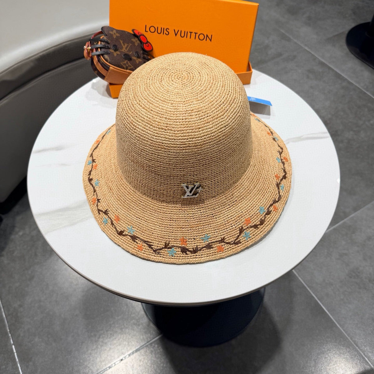 LV Crochet Hat Camel Beige in Raffia 205603