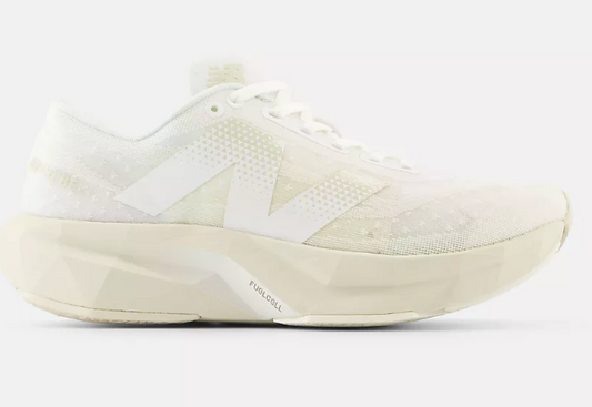 Women's New Balance Fuel Cell Rebel V4 (Clearance)