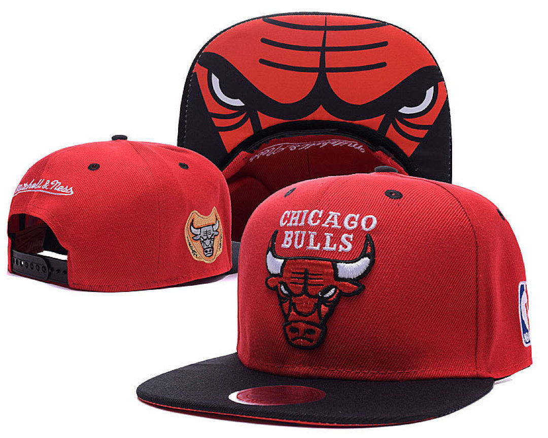 Chicago Bulls Men's Mitchell & Ness NBA Snapback Hat