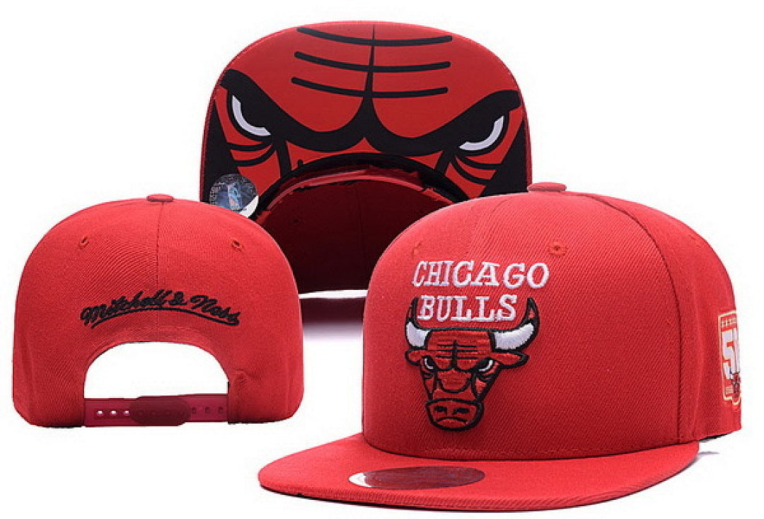 Chicago Bulls Men's Mitchell & Ness NBA Snapback Hat