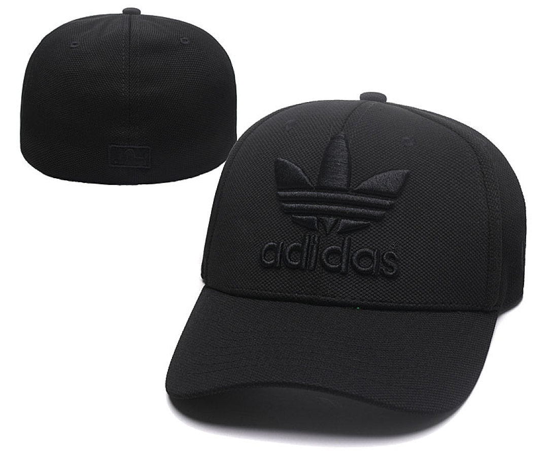 Unisex Stretch Curved Brim Baseball Cap, Embroidered Closed Back Sports Hat