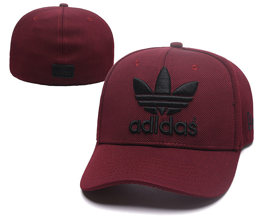 Unisex Stretch Curved Brim Baseball Cap, Embroidered Closed Back Sports Hat