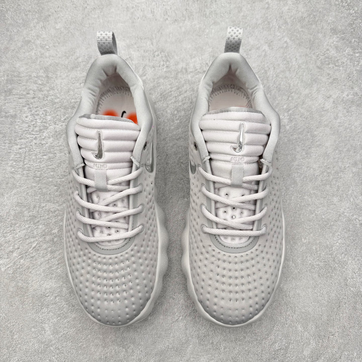 Nike Mind 002 "Wolf Grey/Metallic Silver"