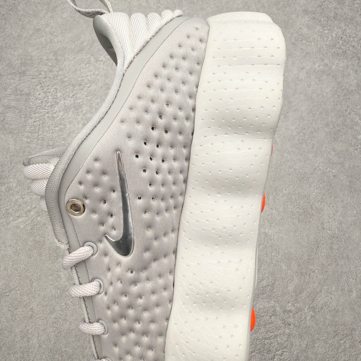 Nike Mind 002 "Wolf Grey/Metallic Silver"