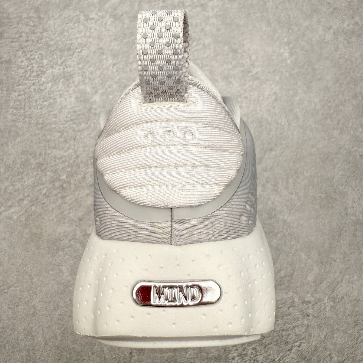Nike Mind 002 "Wolf Grey/Metallic Silver"