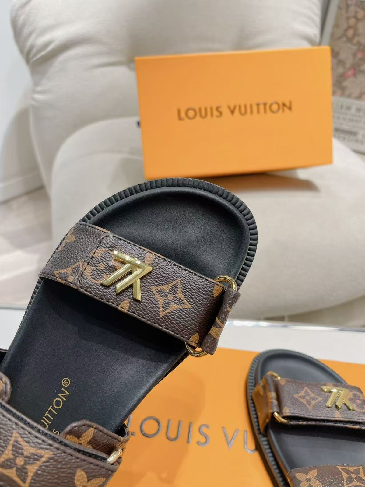 LV Sunset Comfort Flat Sandal