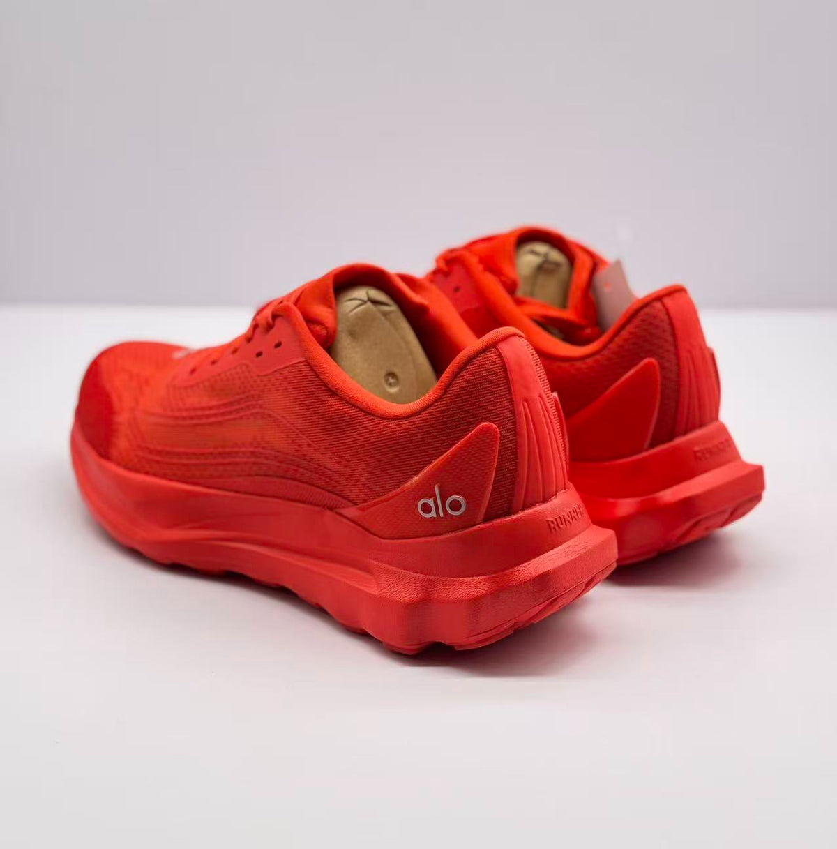 ALO running shoes Bright Red