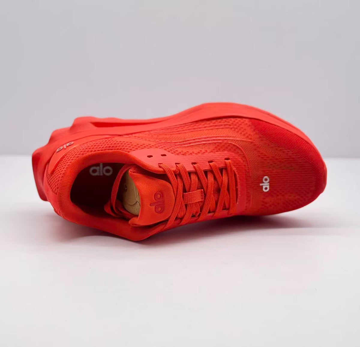 ALO running shoes Bright Red