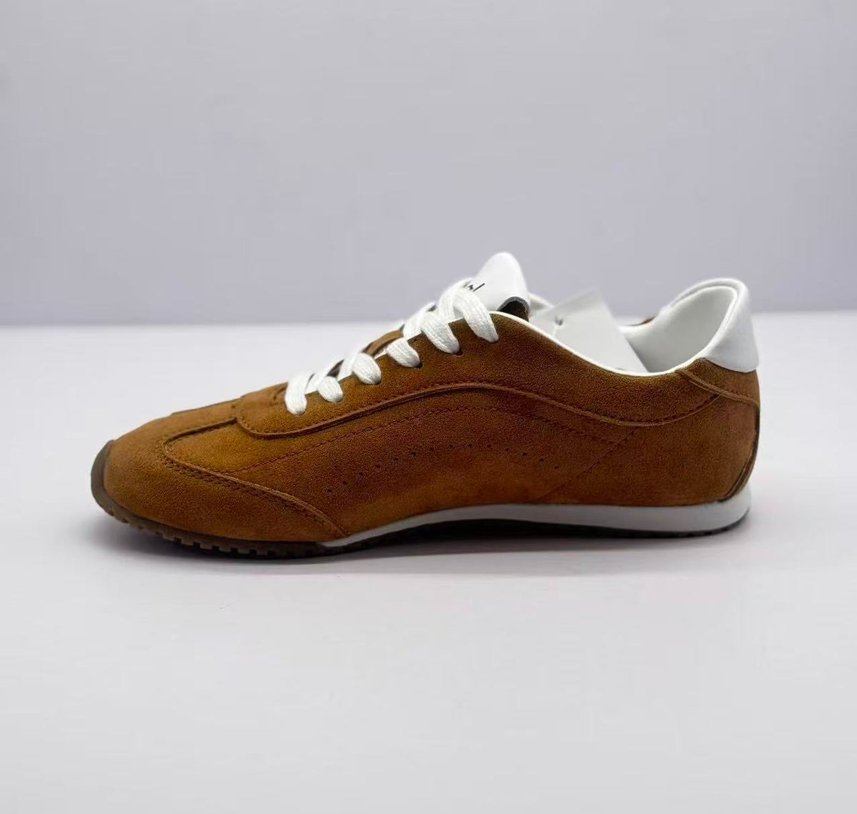 ALO Brown German training shoes