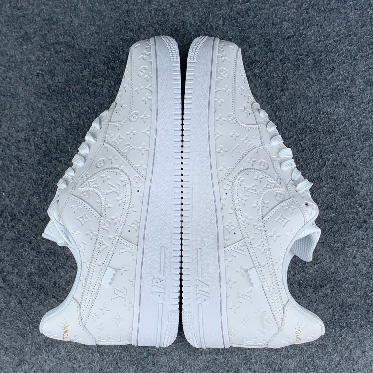 LV Air Force 1 Low 'Triple White'