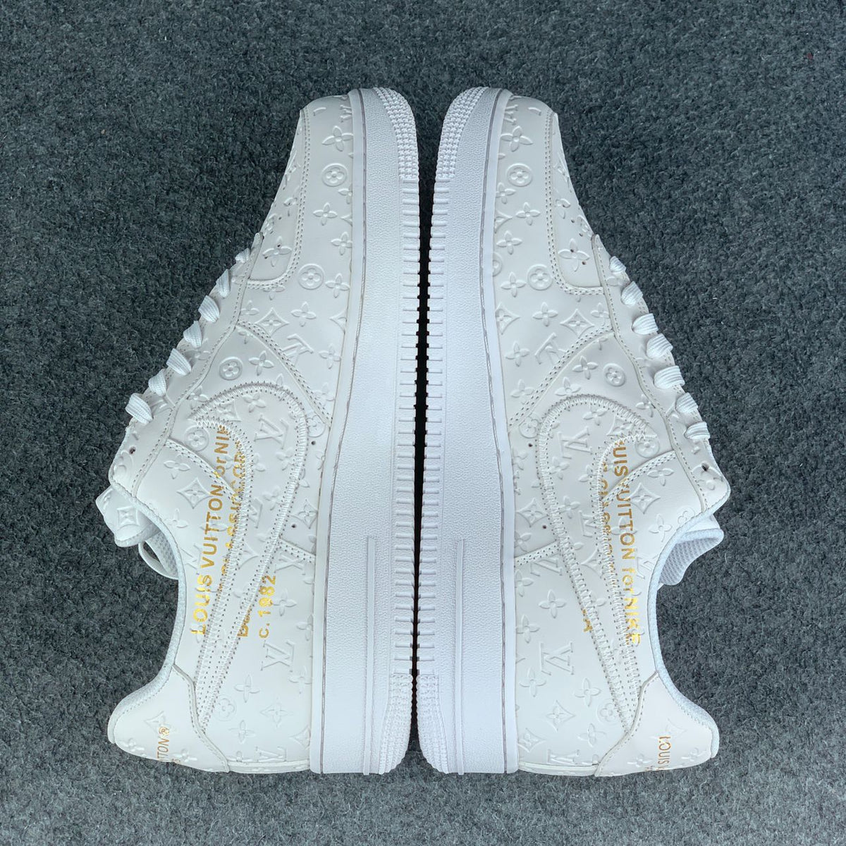 LV Air Force 1 Low 'Triple White'