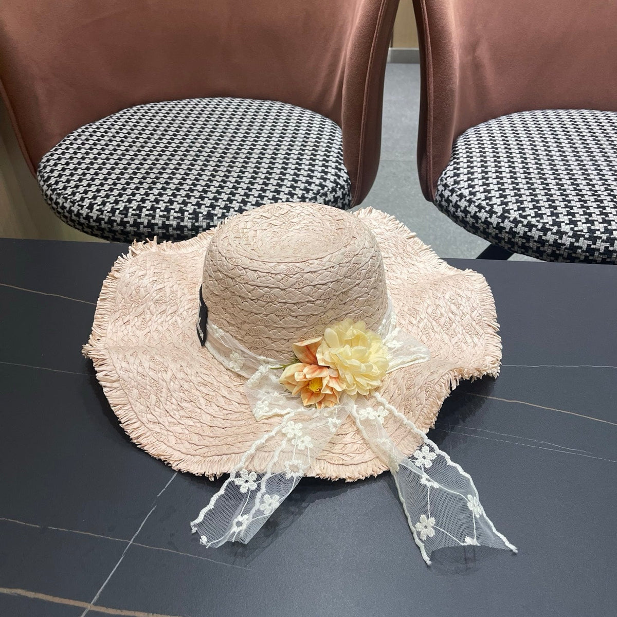 LV French-style Floral Lace Ribbon Hat Light Pink in Straw 207009