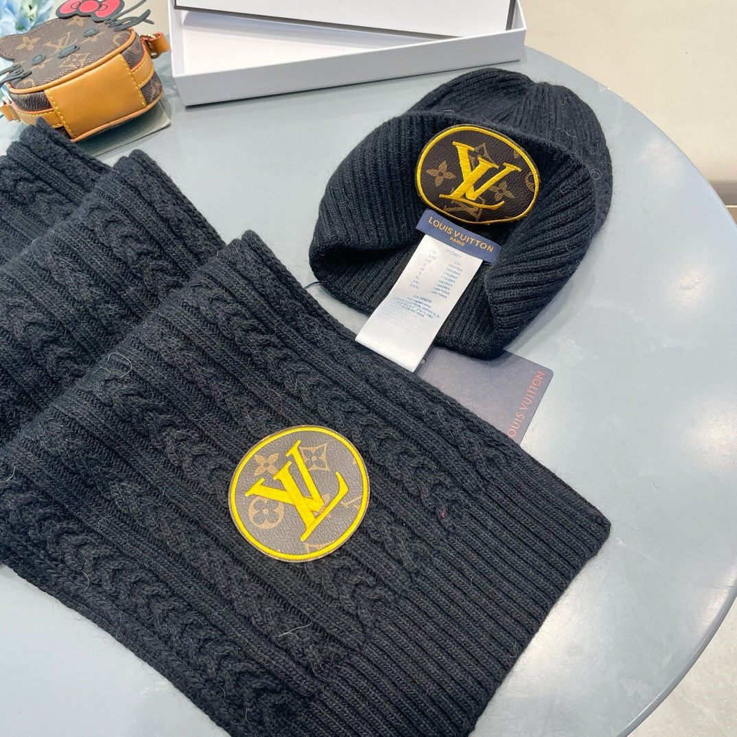 SET SCARF AND HAT IN BLACK WOOL 434610