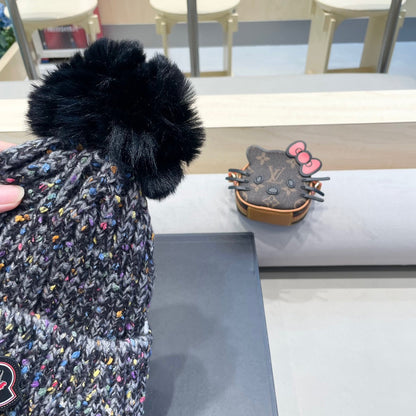BEANIE HAT IN BLACK WOOL LINED WITH FLEECE 436773