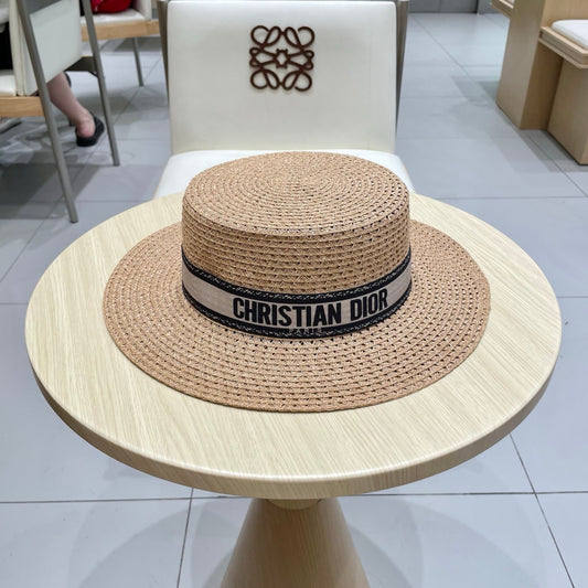BUCKET HAT IN DARK BEIGE RAFFIA 653751