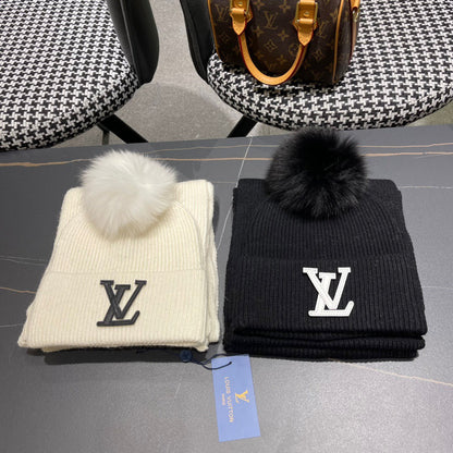 SET SCARF AND HAT IN BLACK WOOL AND FOX FUR 414799