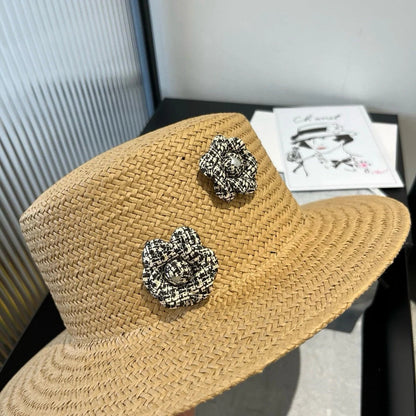 FLAT STRAW HAT BROWN FLOWER ATTACHMENT 673930