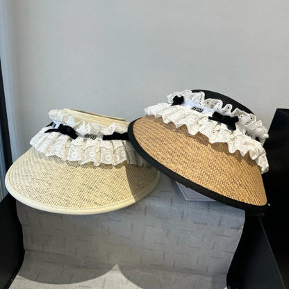 MM OPEN-TOP STRAW HAT IN LIGHT BEIGE MIX WHITE EYELET FABRIC